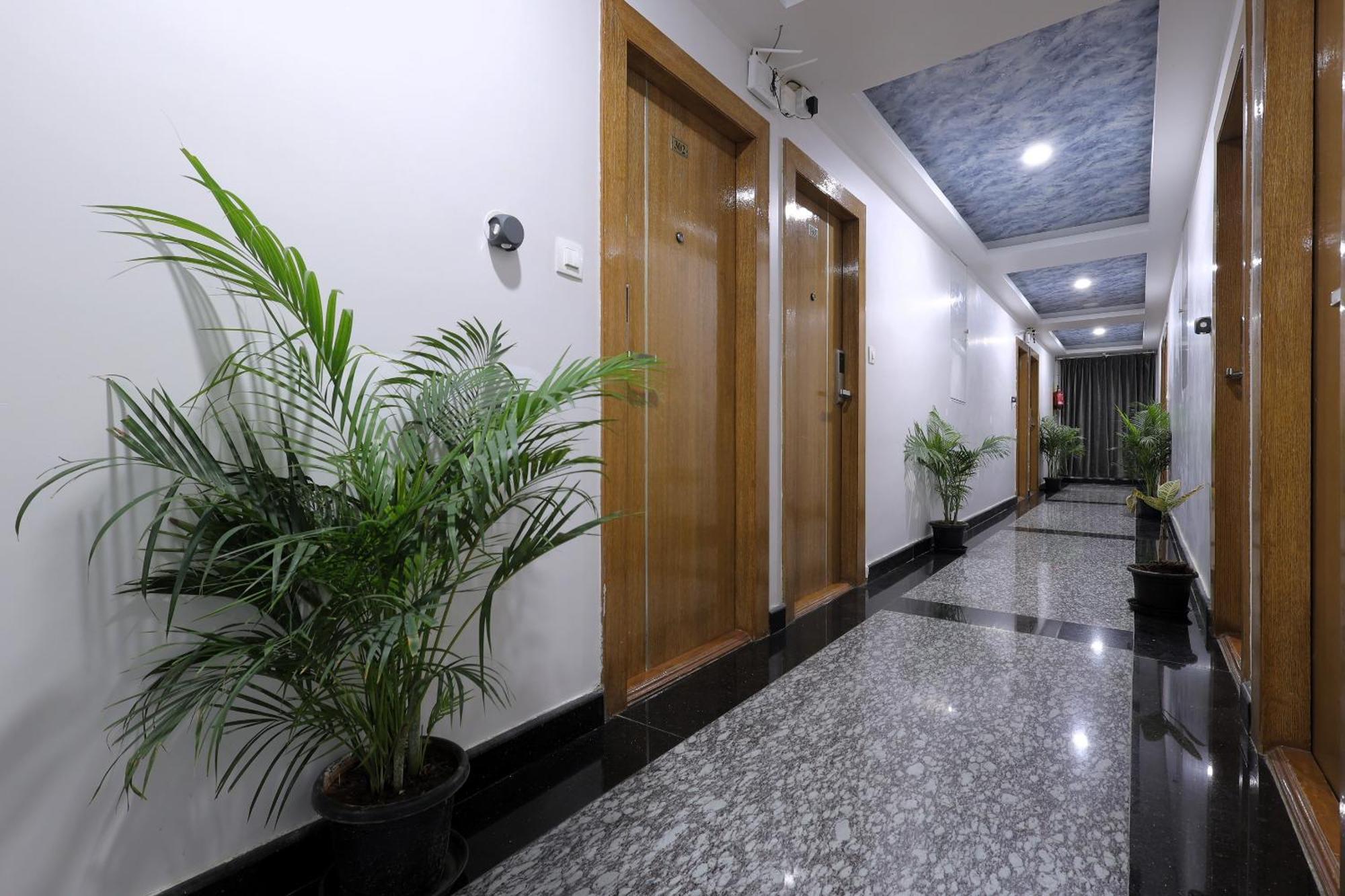 Hello Inn By Vyda Bangalore Exterior photo