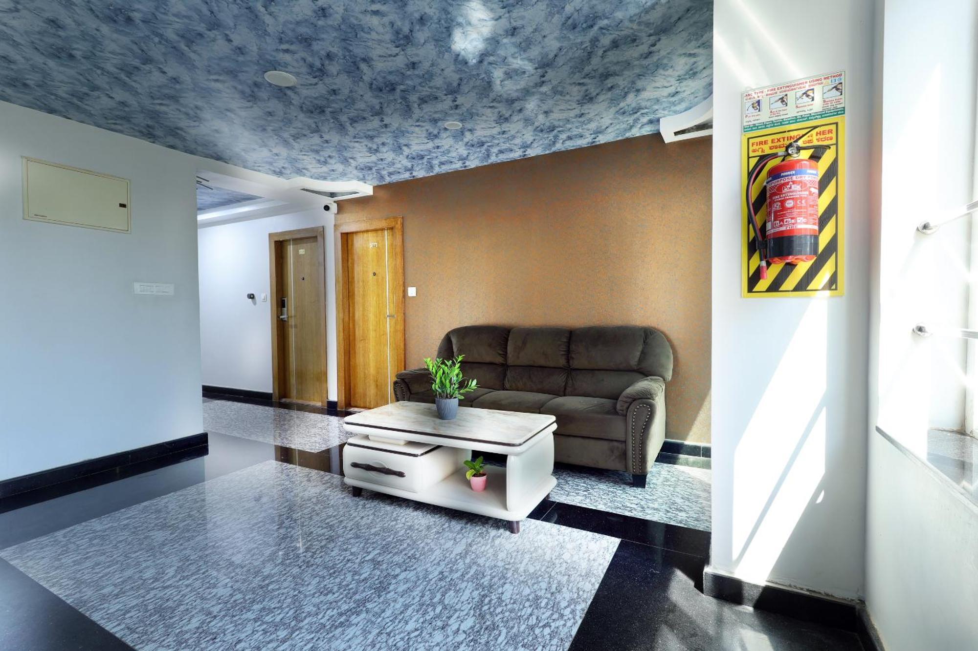 Hello Inn By Vyda Bangalore Exterior photo